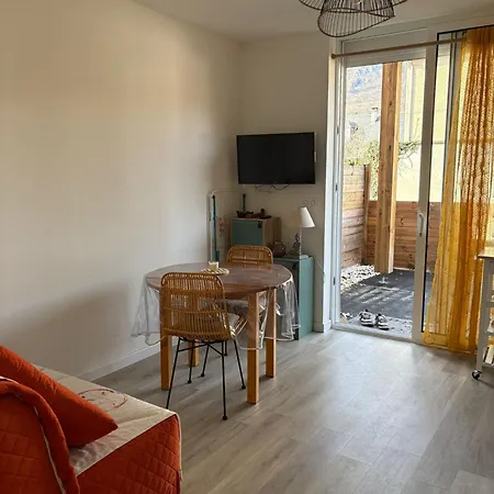 Le Lis Des Pyrenees *